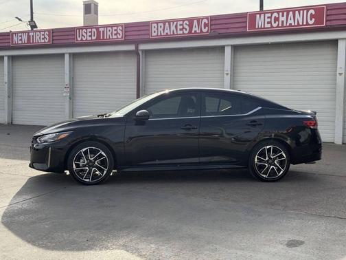 Super Black 2025 Nissan Sentra SR