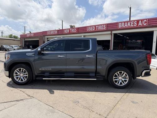Dark Sky Metallic 2021 GMC Sierra 1500 SLT