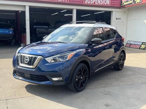 2020 Nissan Kicks SR