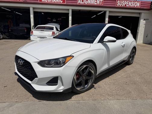 Chalk White 2019 Hyundai Veloster Base