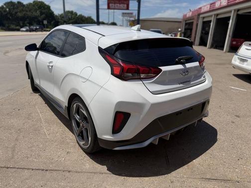 Chalk White 2019 Hyundai Veloster Base