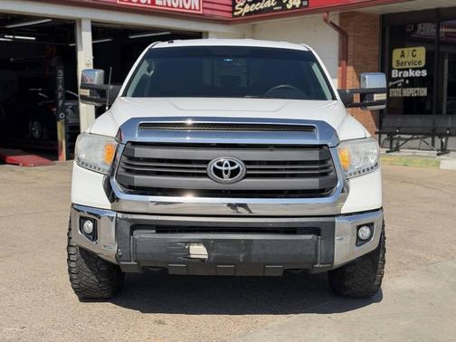 2017 Toyota Tundra SR5