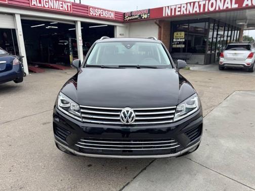 2016 Volkswagen Touareg VR6 Sport