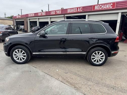 2016 Volkswagen Touareg VR6 Sport