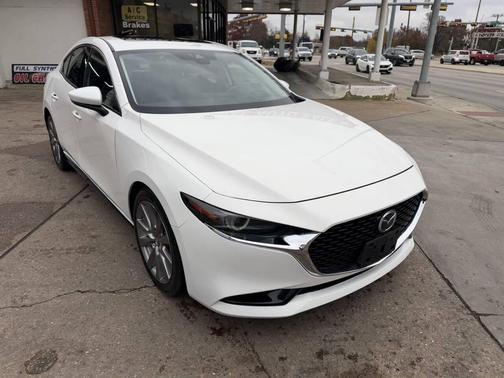 2019 Mazda Mazda3 FWD w/Premium Package
