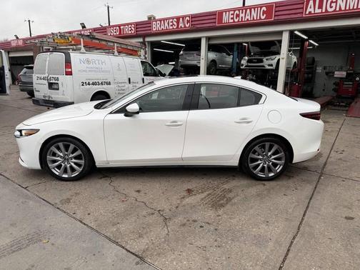 2019 Mazda Mazda3 FWD w/Premium Package