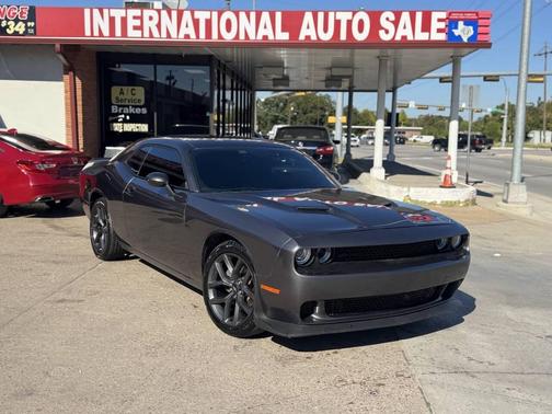 2021 Dodge Challenger SXT