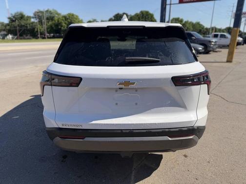 Summit White 2025 Chevrolet Equinox 1LT