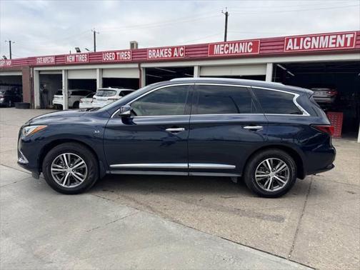 2017 INFINITI QX60 Base