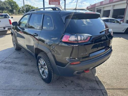 2020 Jeep Cherokee Trailhawk