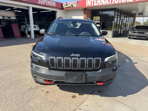 2020 Jeep Cherokee Trailhawk
