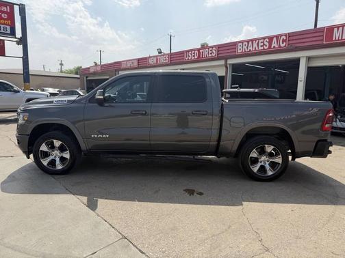 Granite Crystal Metallic Clearcoat 2022 RAM 1500 Laramie