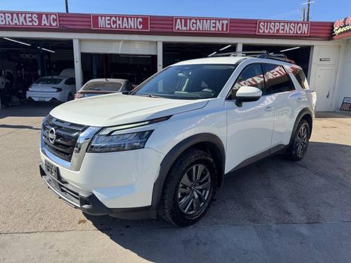 2022 Nissan Pathfinder SV 2WD
