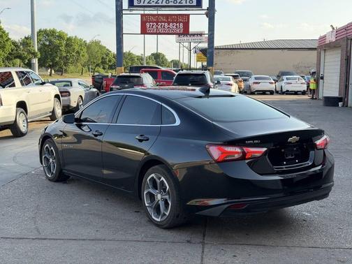 Mosaic Black Metallic 2022 Chevrolet Malibu FWD LT
