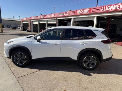 2024 Nissan Rogue SV