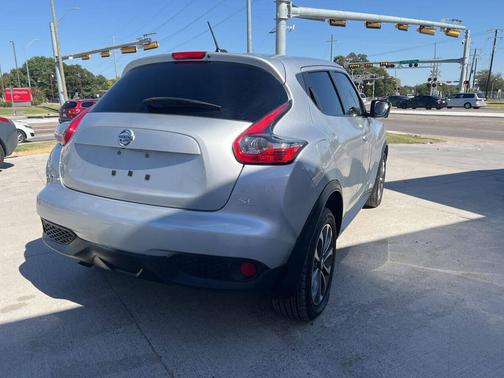 2017 Nissan Juke SL