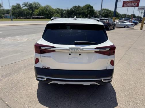 2022 Kia Seltos EX