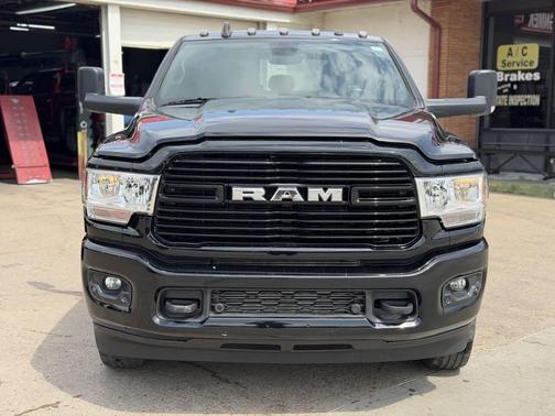 Diamond Black Crystal Pearlcoat 2019 RAM 3500 Big Horn Mega Cab 4x4 6'4' Box