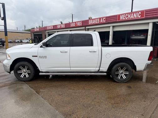 Bright White Clearcoat 2016 RAM 1500 Lone Star