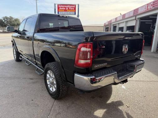 2019 RAM 2500 Laramie Mega Cab 4x4 6'4' Box
