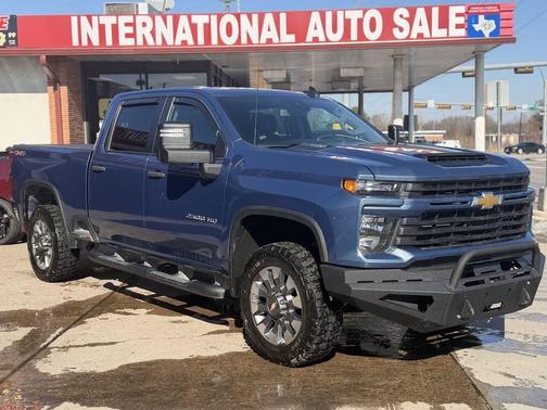 2024 Chevrolet Silverado 2500 Custom