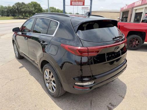 Black Cherry 2022 Kia Sportage S