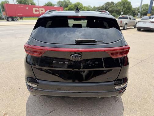 Black Cherry 2022 Kia Sportage S
