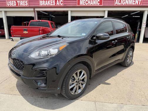 Black Cherry 2022 Kia Sportage S
