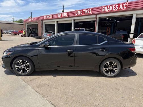 Super Black 2022 Nissan Sentra SV