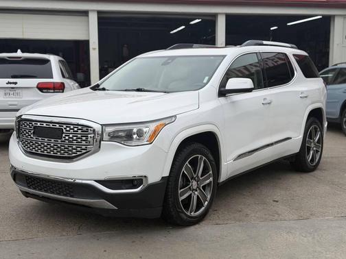 2019 GMC Acadia Denali