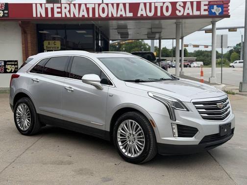 Radiant Silver Metallic 2017 Cadillac XT5 Premium Luxury