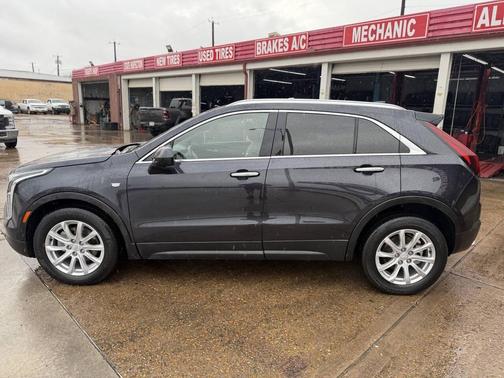 2023 Cadillac XT4 Luxury