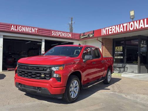 2025 Chevrolet Silverado 1500 Custom
