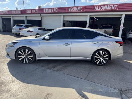 2020 Nissan Altima Platinum VC-Turbo FWD