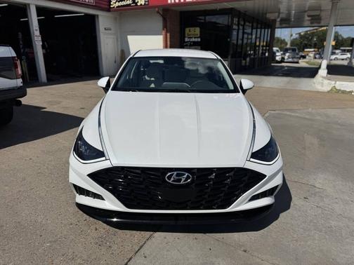 2022 Hyundai SONATA SEL