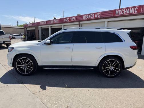 White 2021 Mercedes-Benz GLS 580 4MATIC