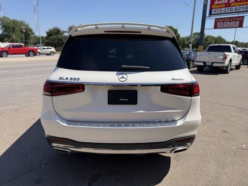 White 2021 Mercedes-Benz GLS 580 4MATIC