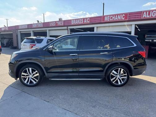2017 Honda Pilot Touring