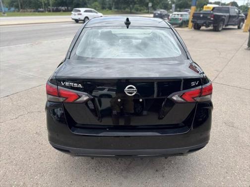 2021 Nissan Versa 1.6 SV