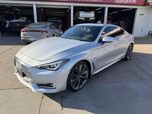 2017 INFINITI Q60 3.0t Red Sport 400