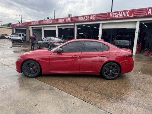 2020 Alfa Romeo Giulia Base