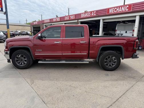 Red 2018 GMC Sierra 1500 SLT