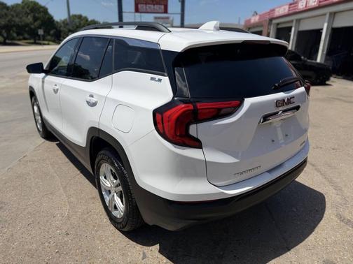 Summit White 2020 GMC Terrain SLE