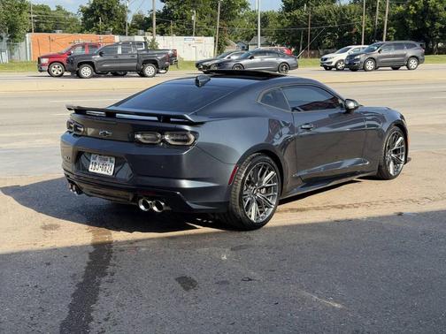 Shadow Gray Metallic 2021 Chevrolet Camaro ZL1