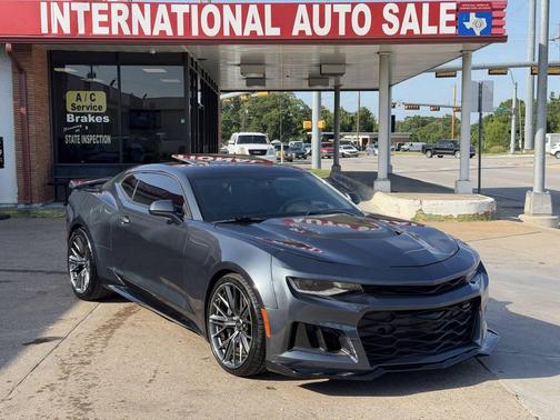 Shadow Gray Metallic 2021 Chevrolet Camaro ZL1
