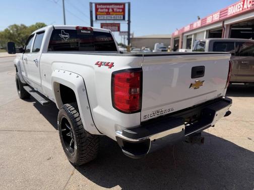 White 2019 Chevrolet Silverado 2500 LTZ