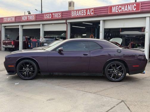 2020 Dodge Challenger SXT