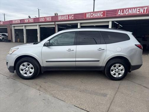 2017 Chevrolet Traverse LS
