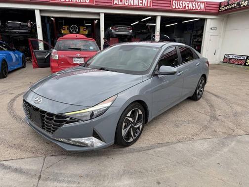 2021 Hyundai ELANTRA Limited