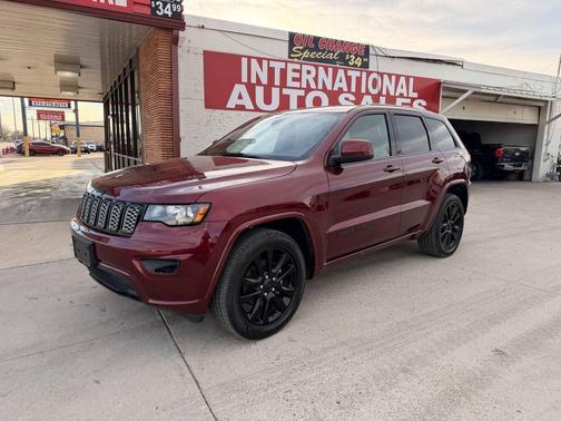 2017 Jeep Grand Cherokee Altitude
